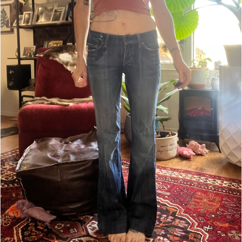 Citizens of Humanity: Low-waist, full leg, stretch dark blue jeans. Faye #003